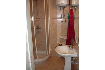 Croaţia Privát Pula, Exteriorul